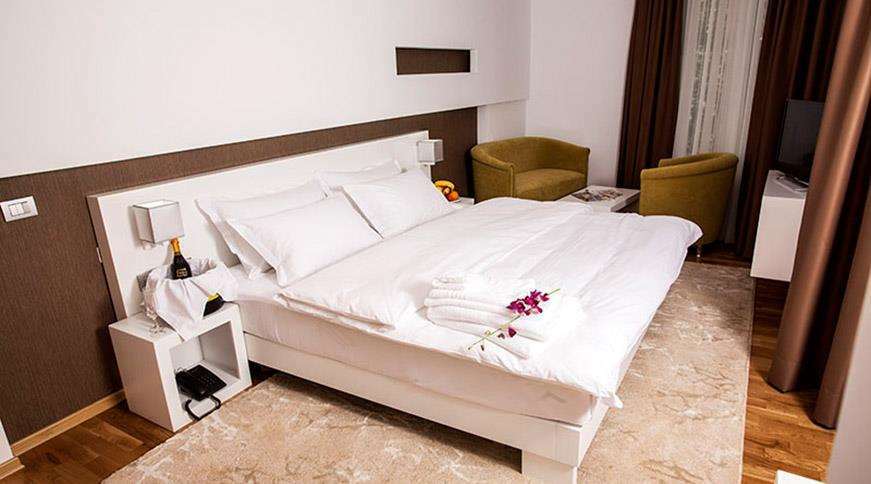 Prestige Hotel 4*